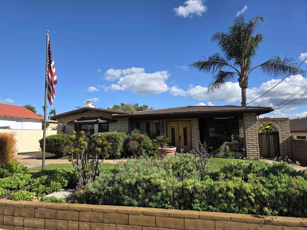 Bonita, CA 91902,3555 FRISBIE ST