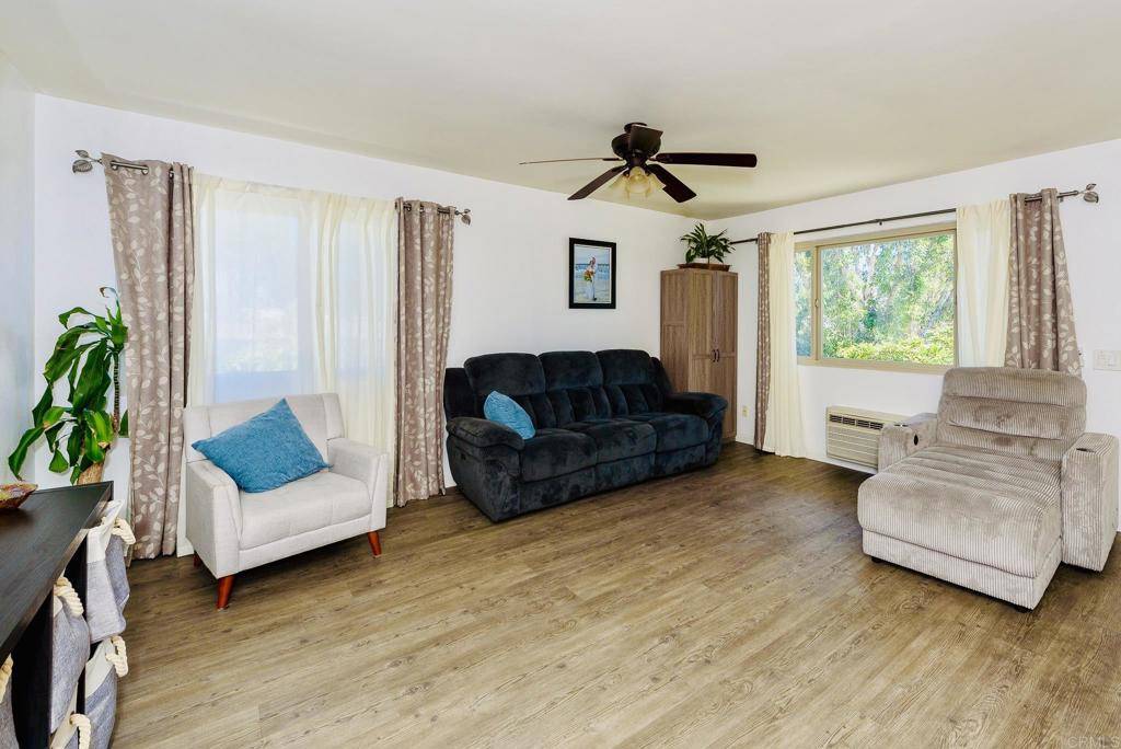 El Cajon, CA 92020,391 Emerald AVE #12