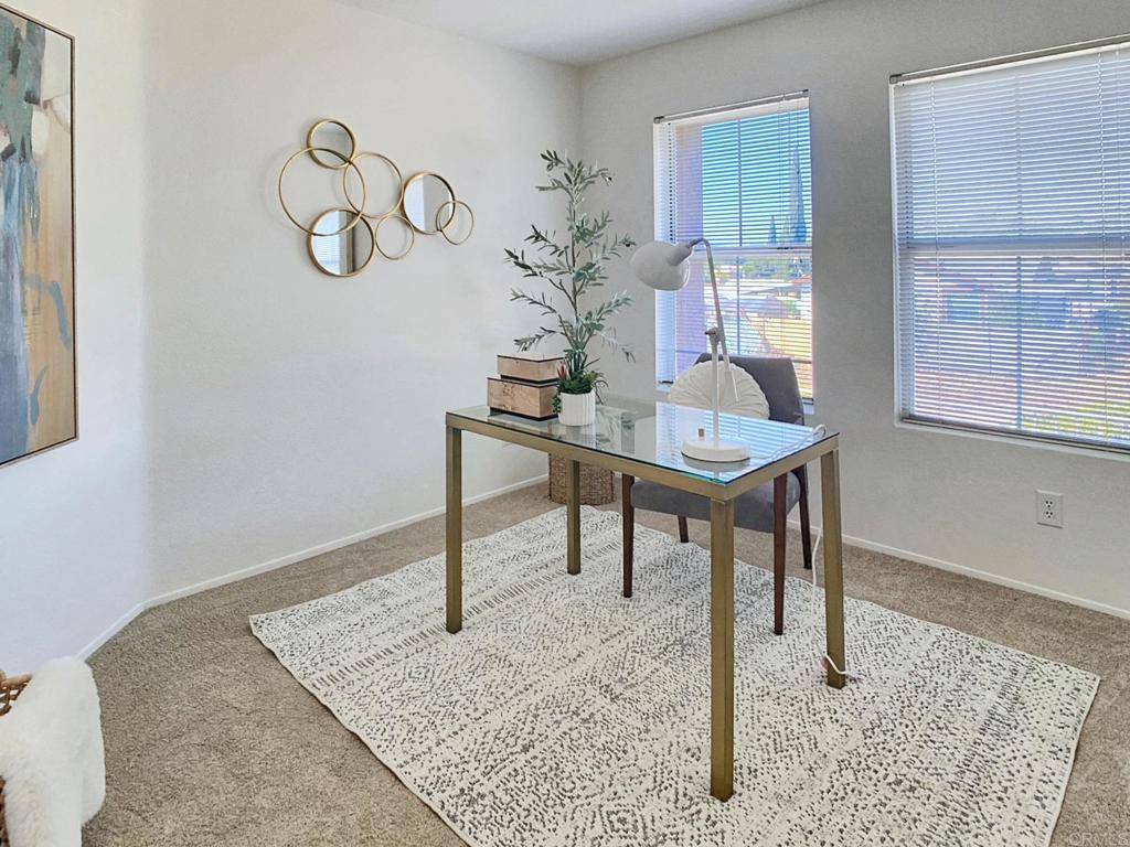 El Cajon, CA 92021,13802 Pinkard WAY #25