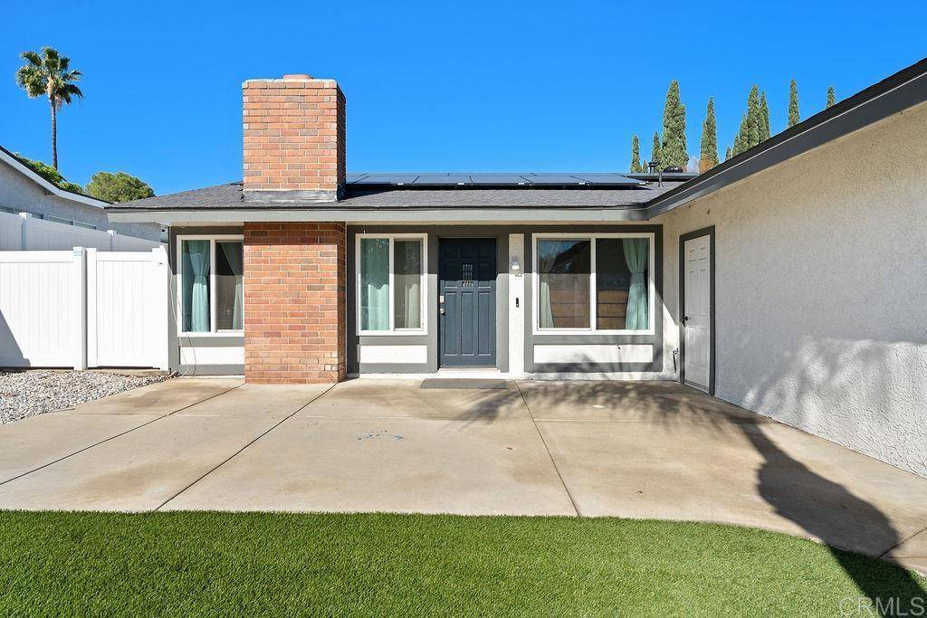 Corona, CA 92879,927 Cottonwood CT
