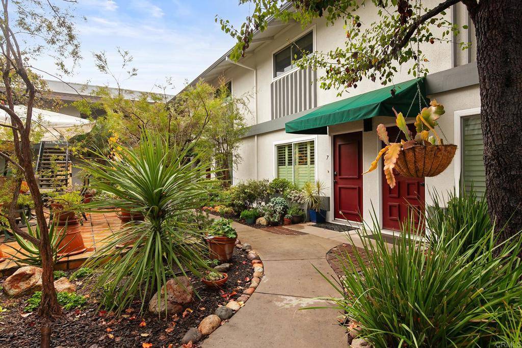 San Diego, CA 92103,1265 Essex ST #6