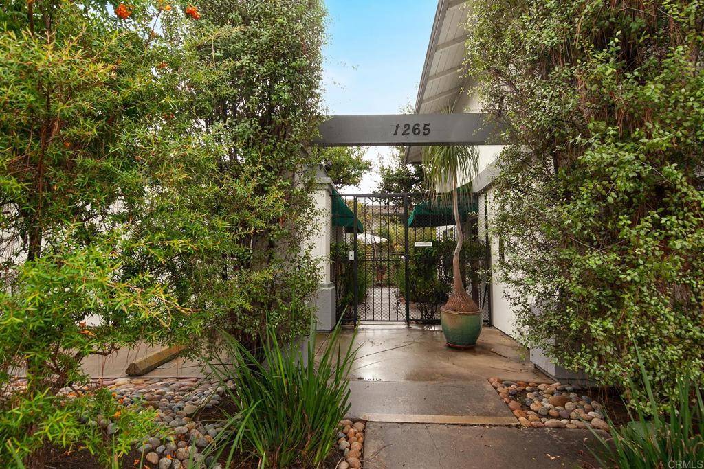 San Diego, CA 92103,1265 Essex ST #6