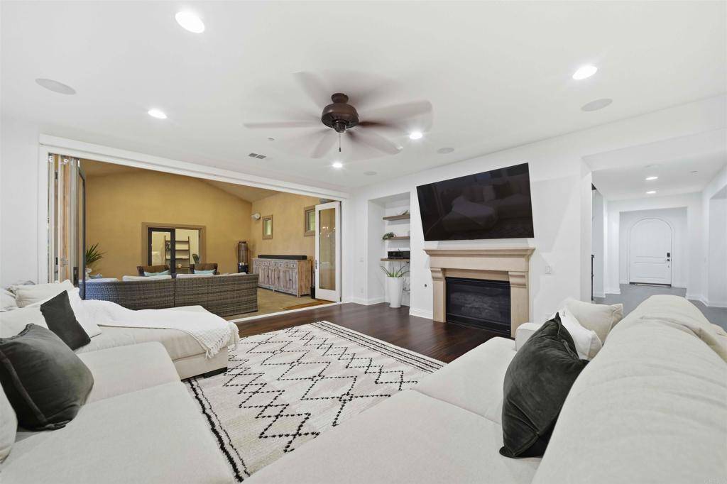 Chula Vista, CA 91914,2914 Morning Creek RD