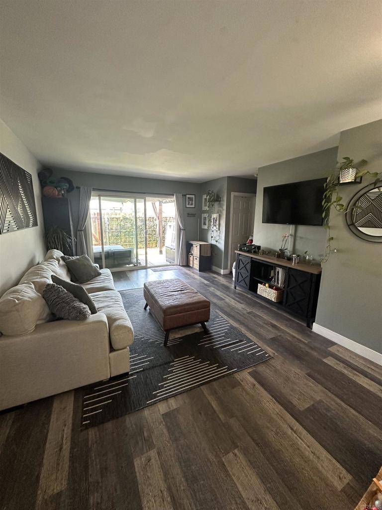 San Diego, CA 92109,1401 Reed AVE #3