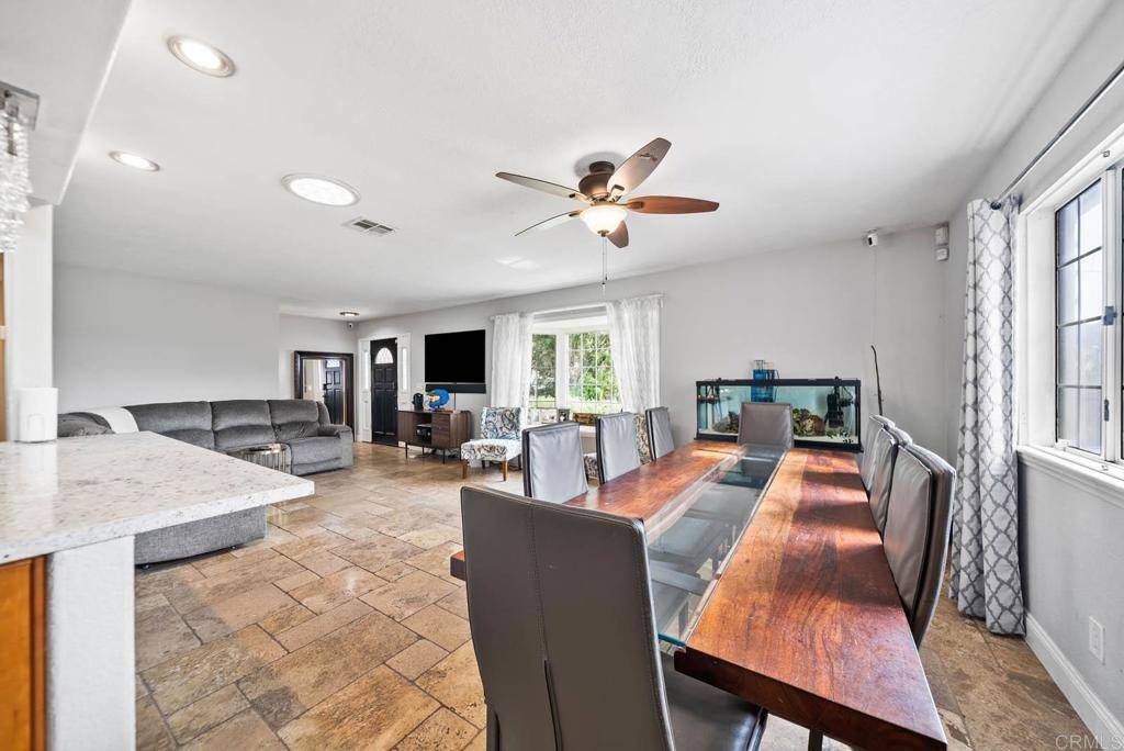 La Mesa, CA 91941,10820 Dutton DR