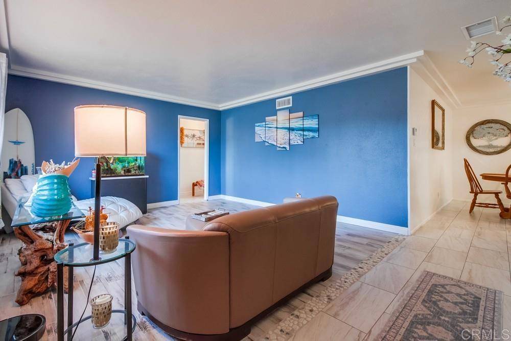 Oceanside, CA 92056,3018 Thunder DR