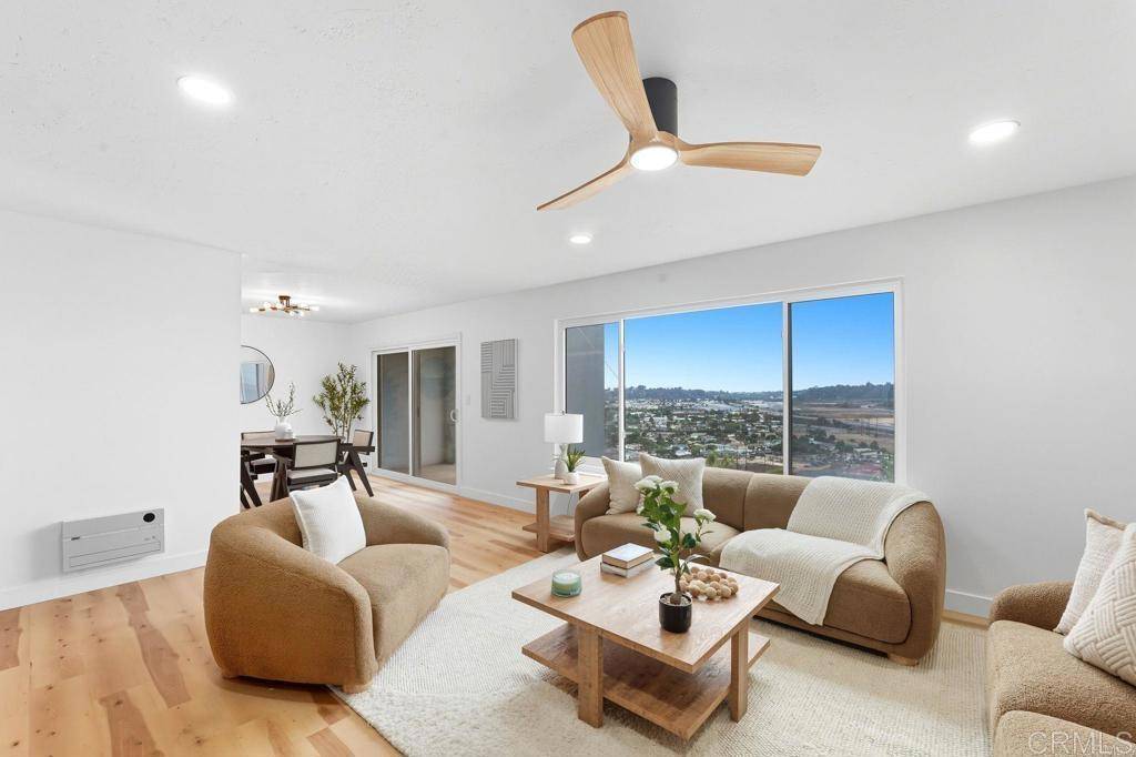 Oceanside, CA 92057,3606 Vista Rey #37