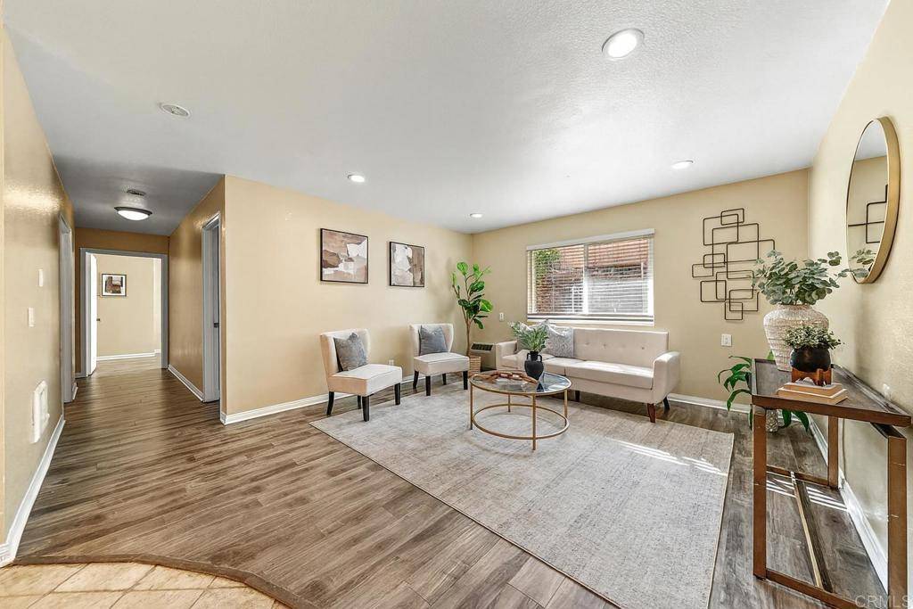 Spring Valley, CA 91977,9860 Dale AVE #D2