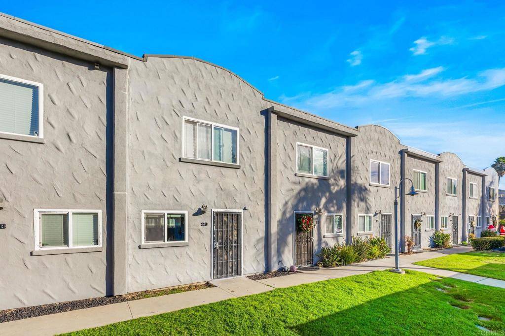 El Cajon, CA 92020,851 S Mollison AVE #29