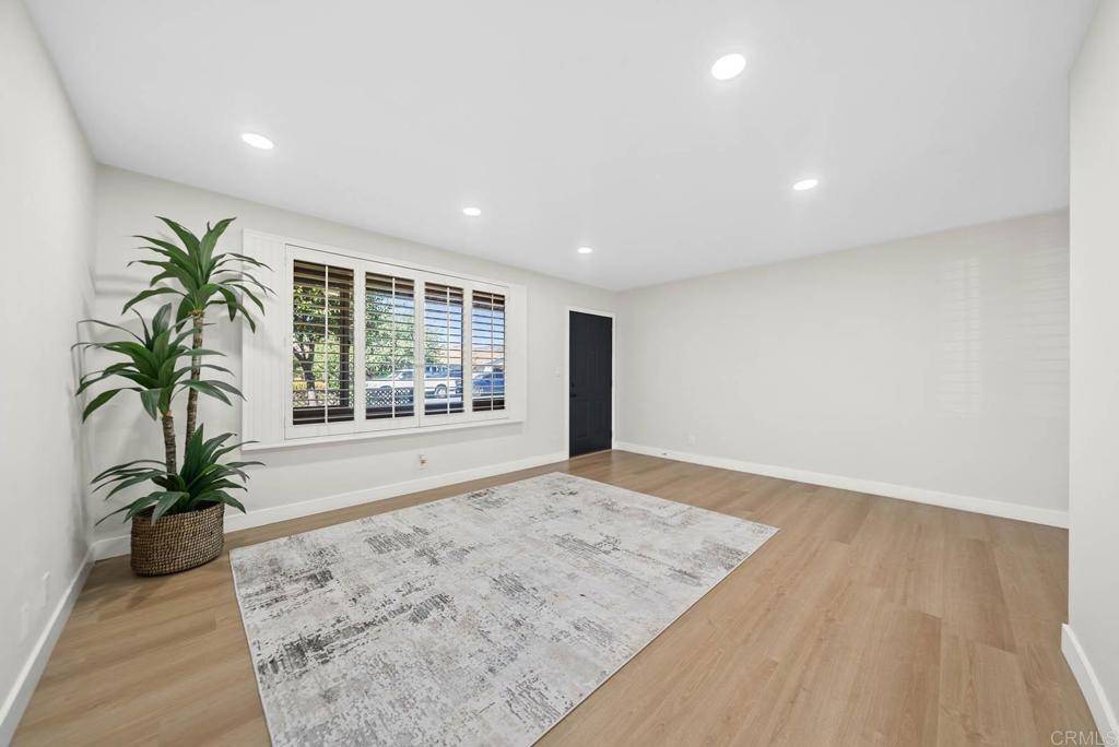 Escondido, CA 92027,1429 Taylor AVE