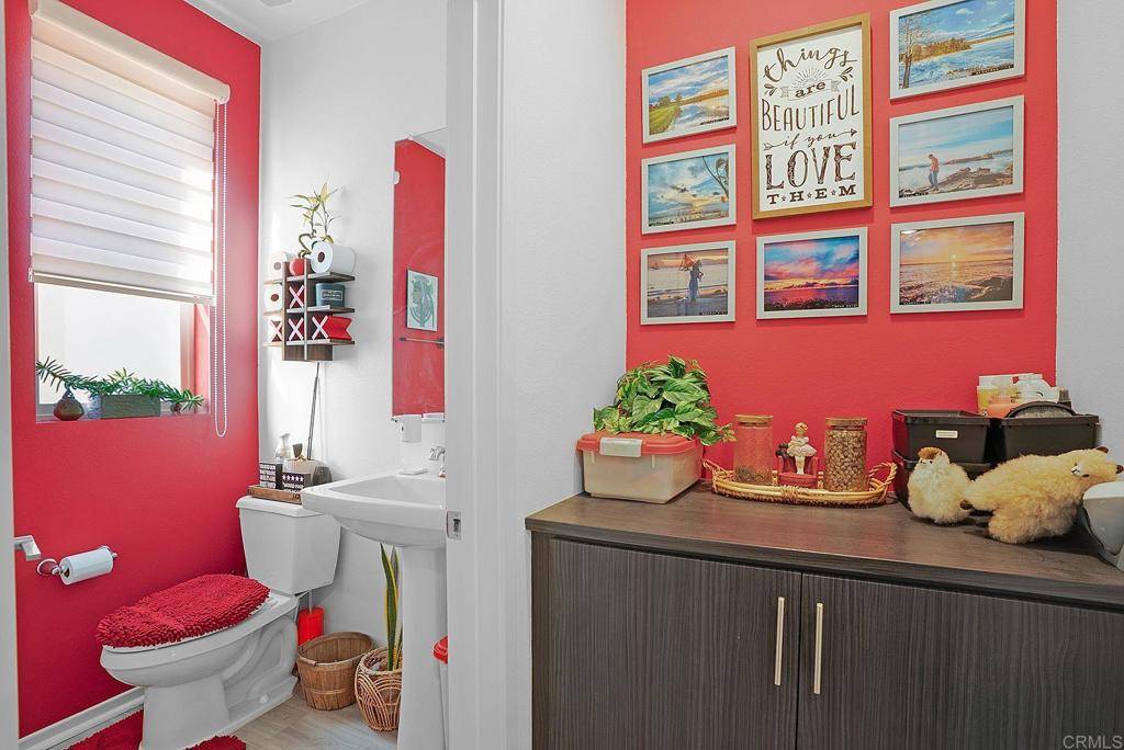 San Diego, CA 92154,5216 Beachfront Cove St #50