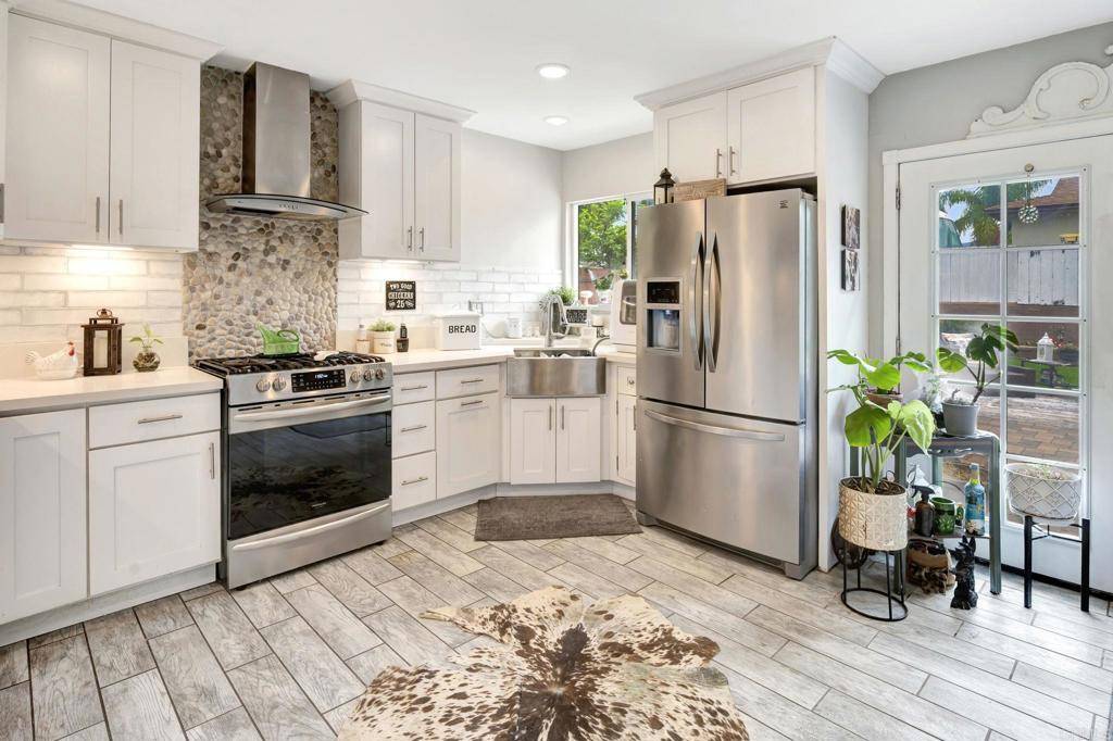 El Cajon, CA 92021,1105 Bostonia