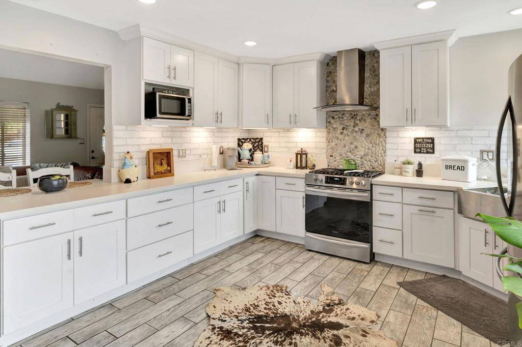 El Cajon, CA 92021,1105 Bostonia