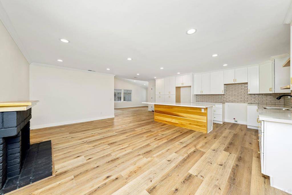 Chula Vista, CA 91910,748 Cholla RD