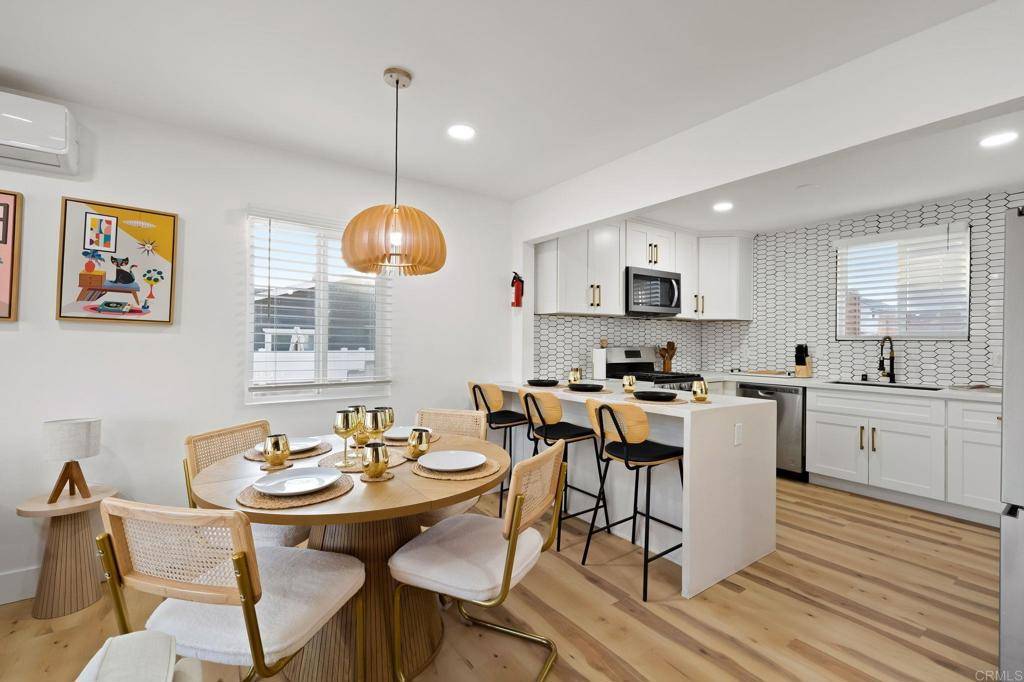 San Diego, CA 92115,5028 Monroe AVE