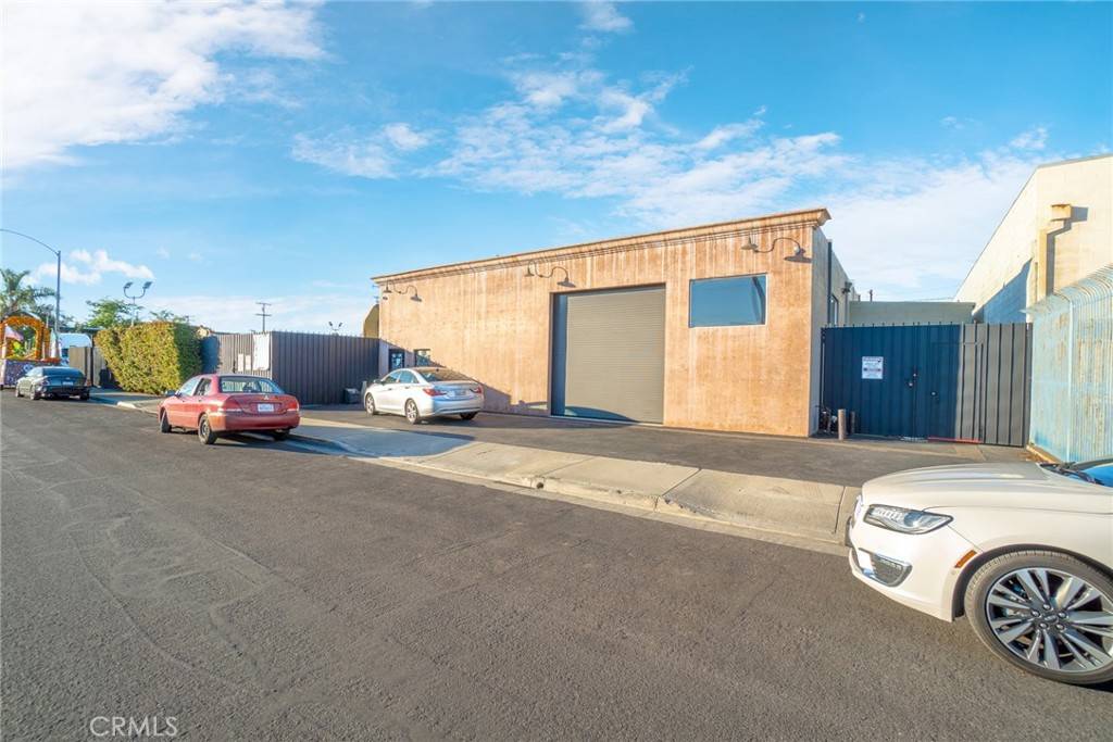 Long Beach, CA 90813,2095 W 16th ST