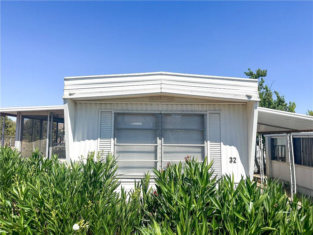 Acton, CA 93510,2451 Soledad Canyon RD #32