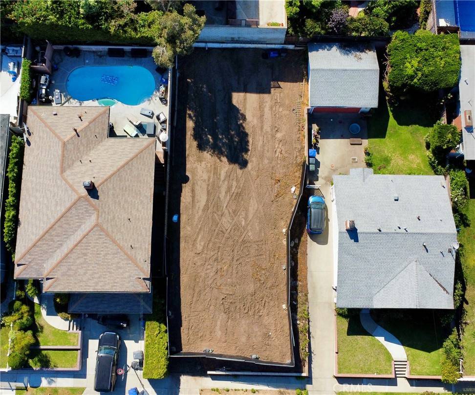 El Segundo, CA 90245,721 Bayonne ST