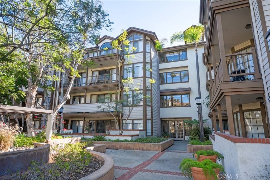 Torrance, CA 90503,2563 Plaza Del Amo #303