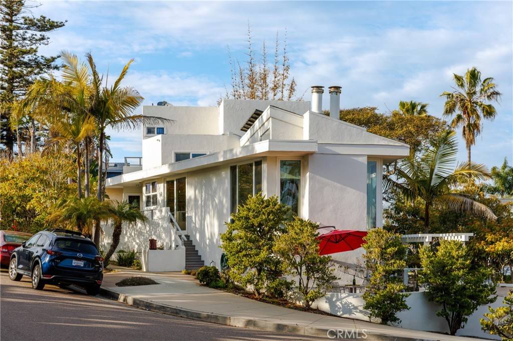 Encinitas, CA 92024,438 La Mesa AVE