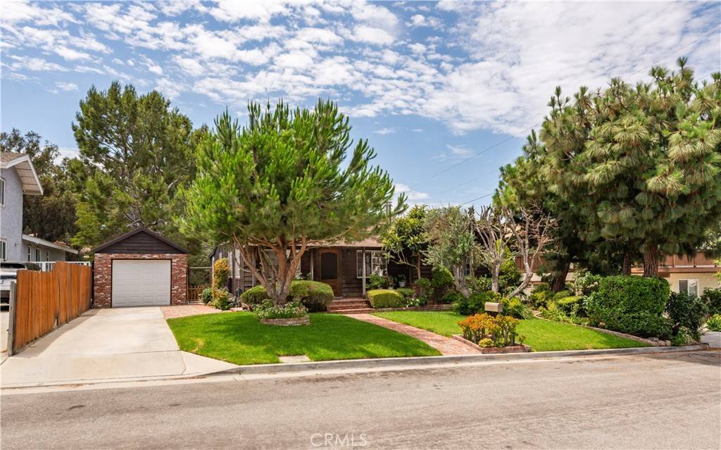 Lomita, CA 90717,26357 Hillcrest AVE