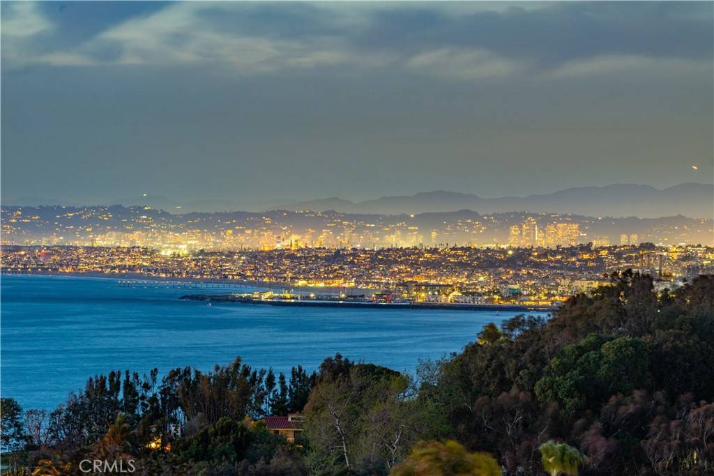 Palos Verdes Estates, CA 90274,541 Via Del Monte