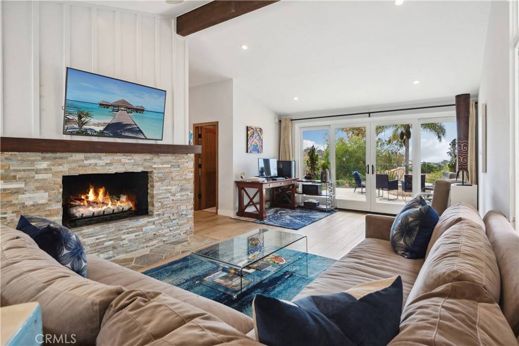 Palos Verdes Estates, CA 90274,1229 Via Coronel