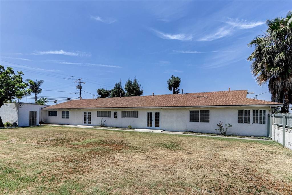 Anaheim, CA 92806,2018 E La Palma AVE