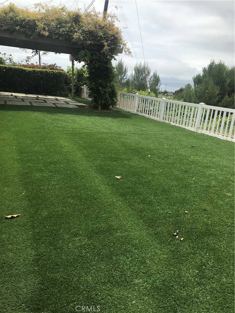 Rancho Palos Verdes, CA 90275,6919 Grovespring DR