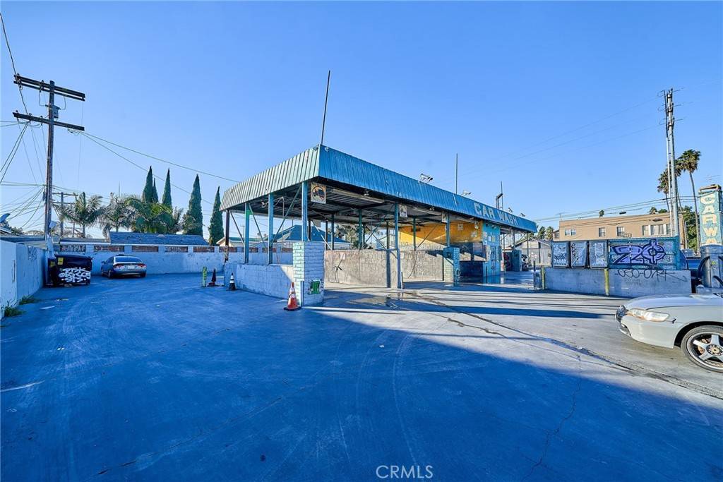 Los Angeles, CA 90003,5951 S Figueroa ST
