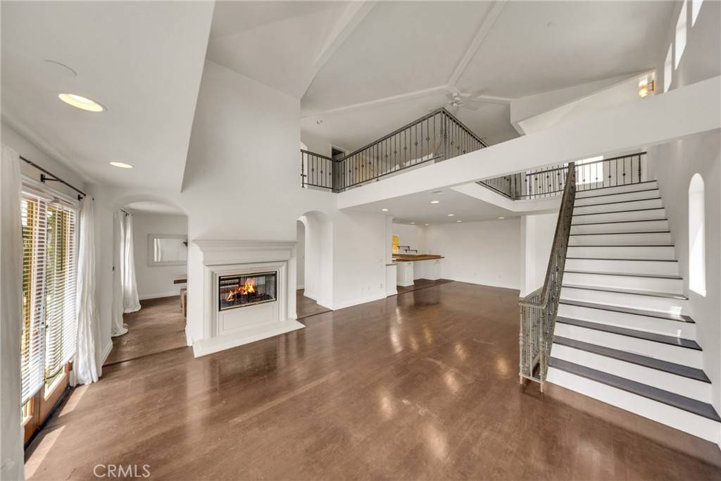 Hermosa Beach, CA 90254,611 9th ST #1