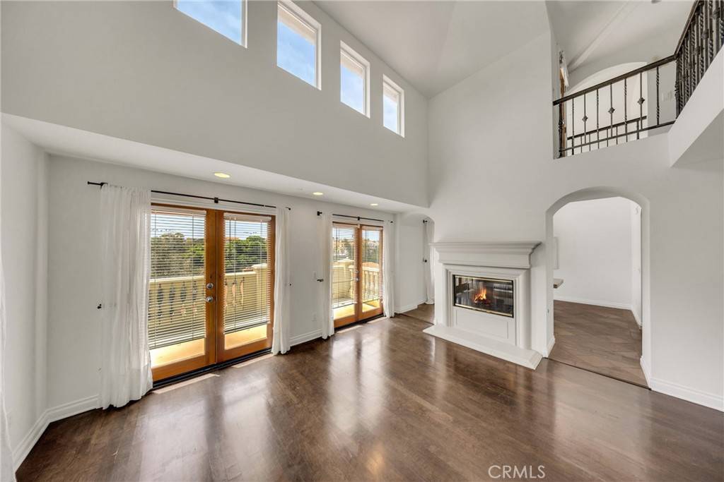 Hermosa Beach, CA 90254,611 9th ST #1