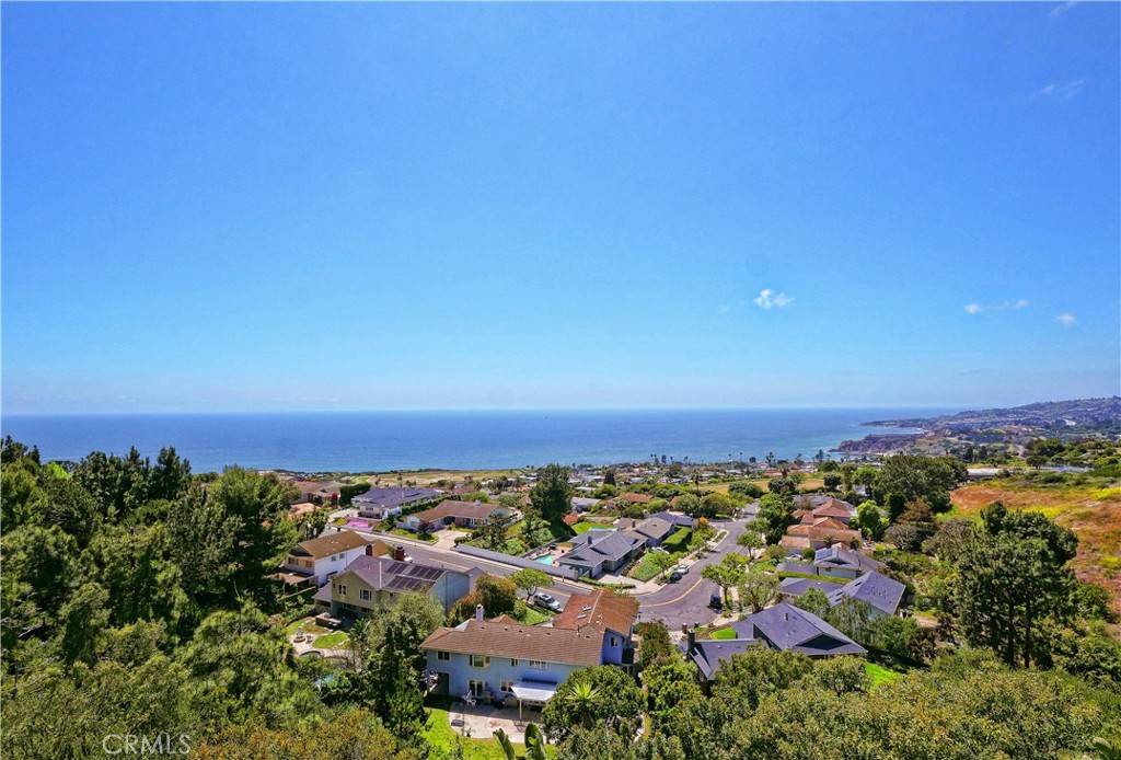 Rancho Palos Verdes, CA 90275,30915 Oceangrove DR
