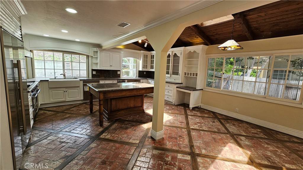 Rancho Palos Verdes, CA 90275,30014 Via Victoria