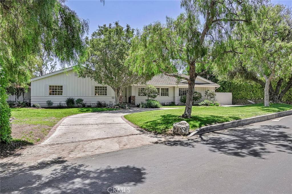 Rolling Hills Estates, CA 90274,42 Empty Saddle RD