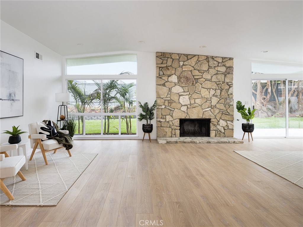 Rancho Palos Verdes, CA 90275,4918 Delacroix RD