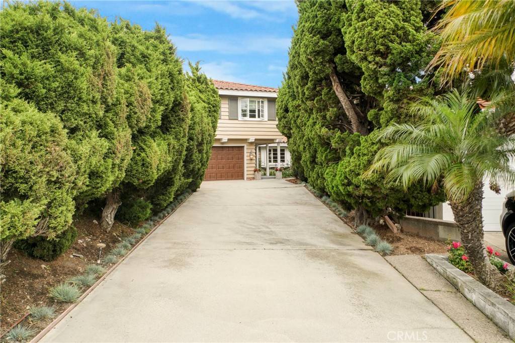 Rancho Palos Verdes, CA 90275,27990 Beechgate DR