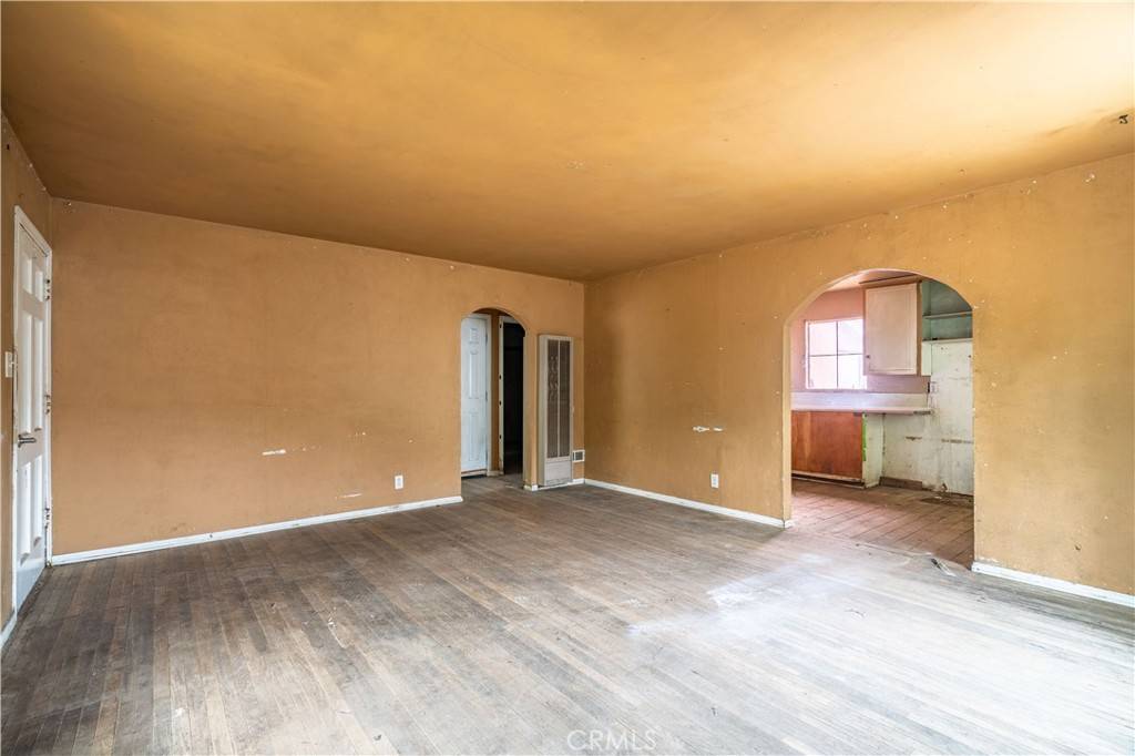 Arleta, CA 91331,13500 Goleta ST