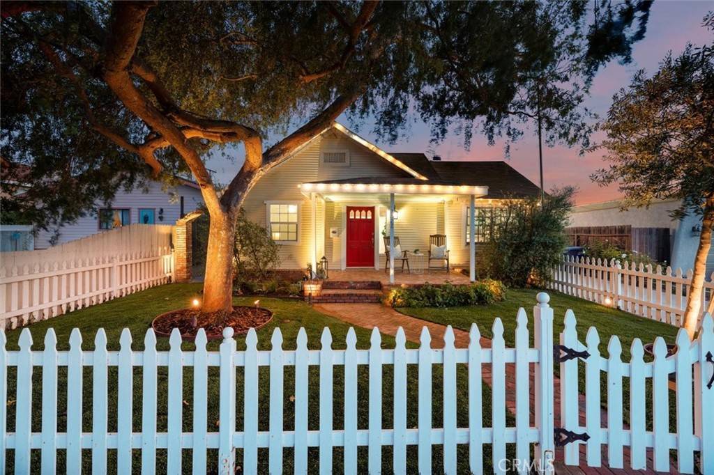 Lomita, CA 90717,2322 246th ST