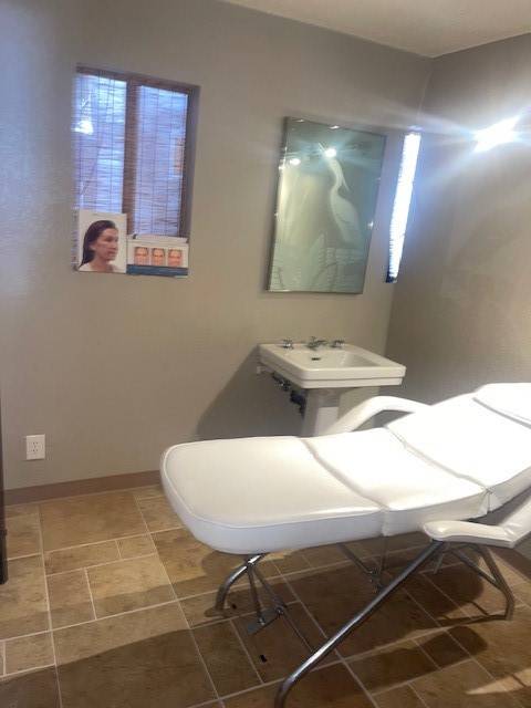 Torrance, CA 90505,24460 Hawthorne BLVD