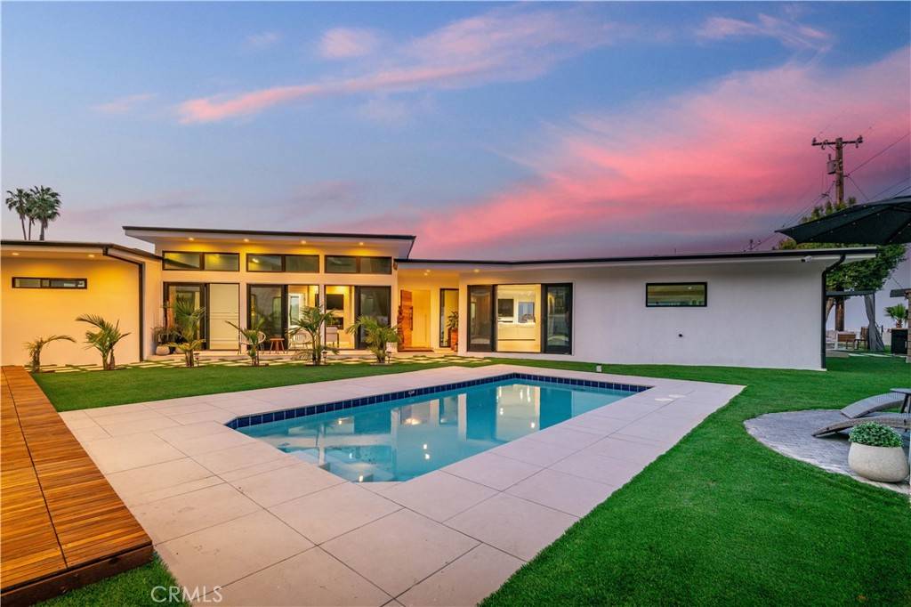 Rancho Palos Verdes, CA 90275,2046 Chandeleur DR