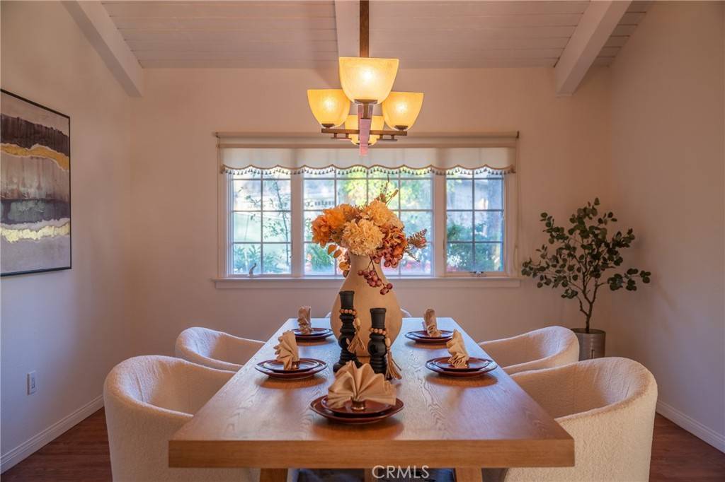 Beverly Hills, CA 90210,9472 Rembert LN