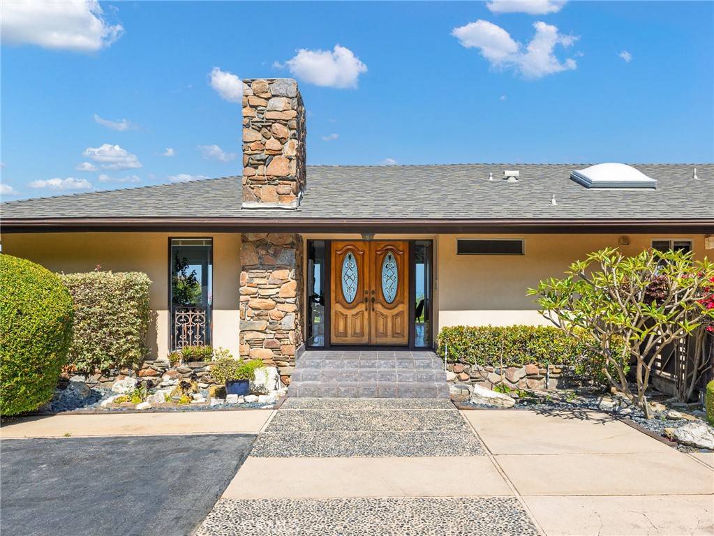 Rancho Palos Verdes, CA 90275,2063 Chandeleur DR