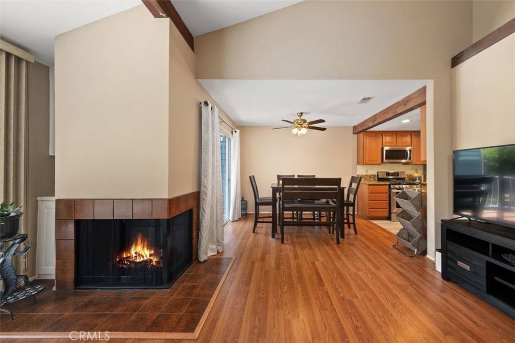 Lawndale, CA 90260,14533 Larch