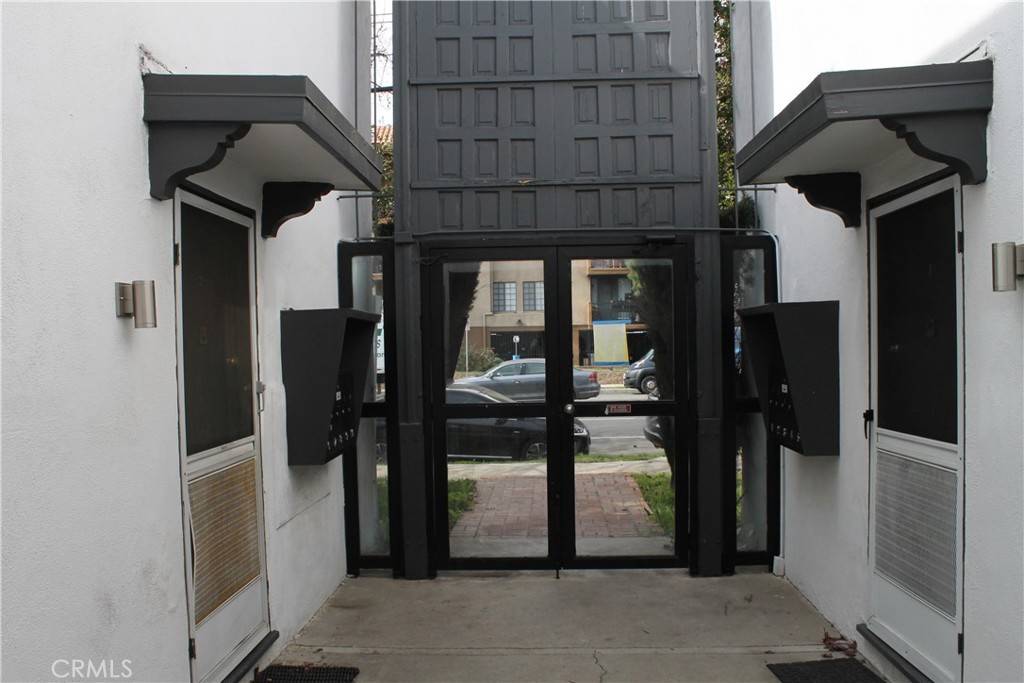 Sherman Oaks, CA 91411,5236 Kester AVE