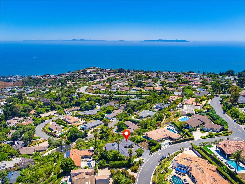 Rancho Palos Verdes, CA 90275,3423 Newridge DR