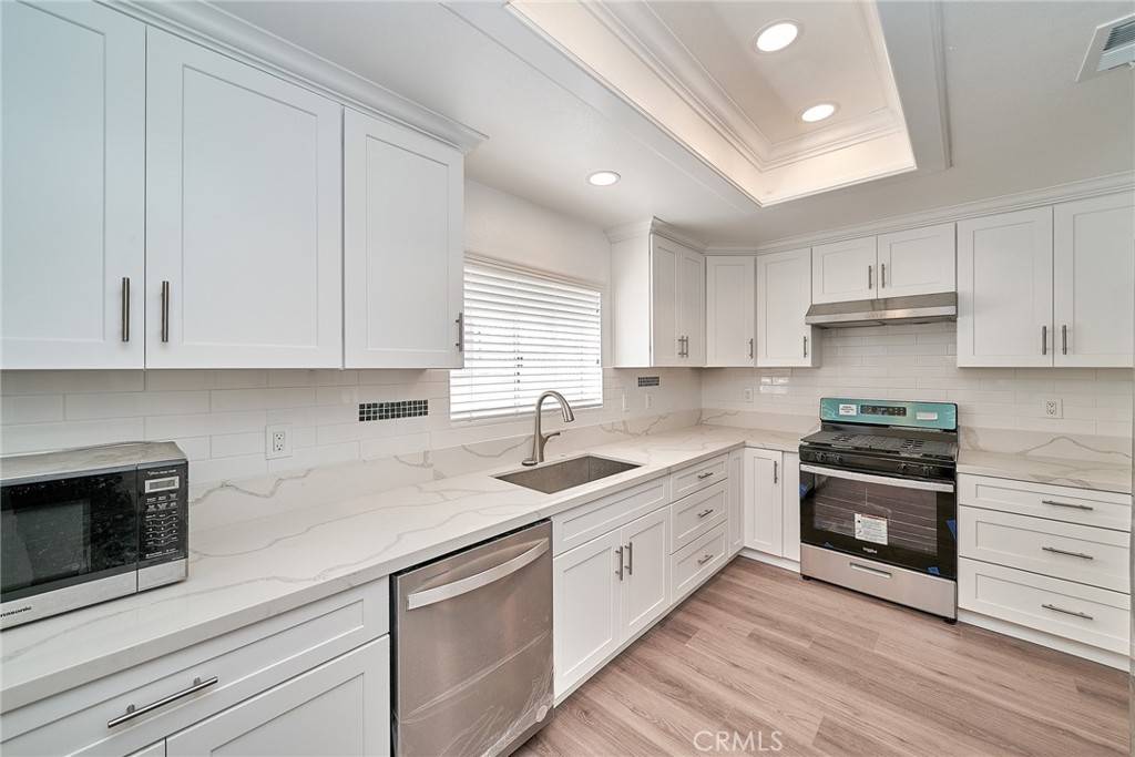 Gardena, CA 90249,15832 Apollo PL