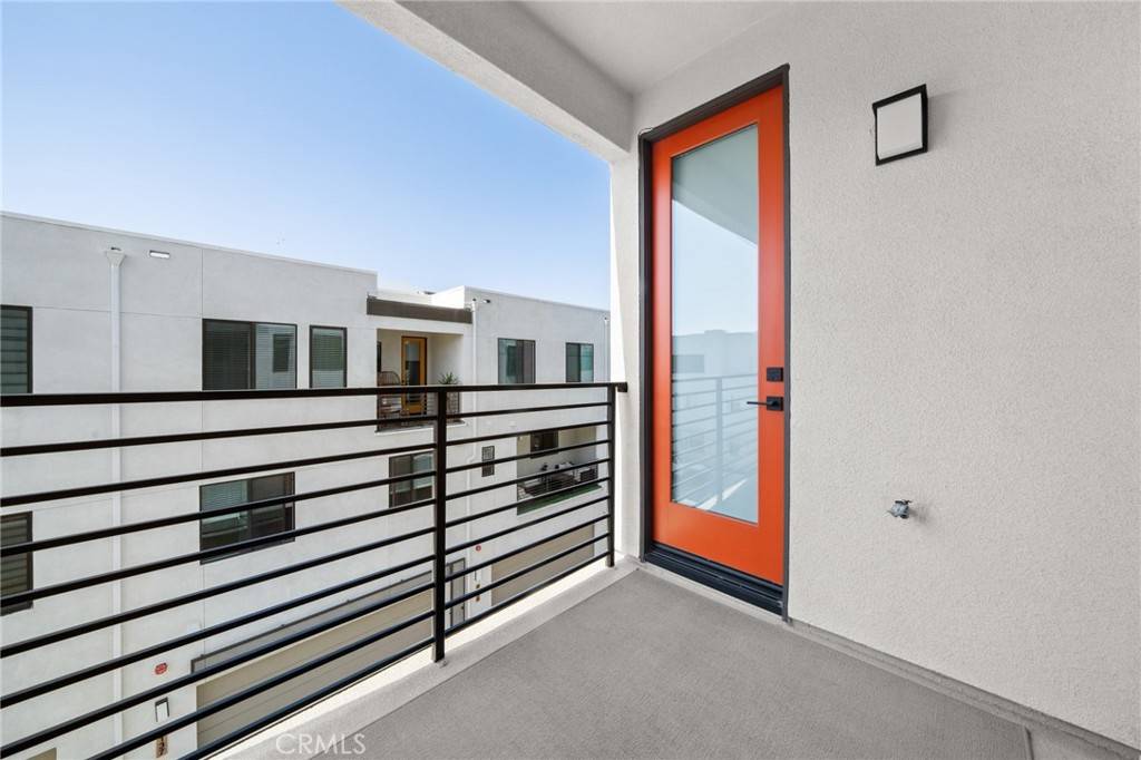 Gardena, CA 90249,2151 Crescent Walk
