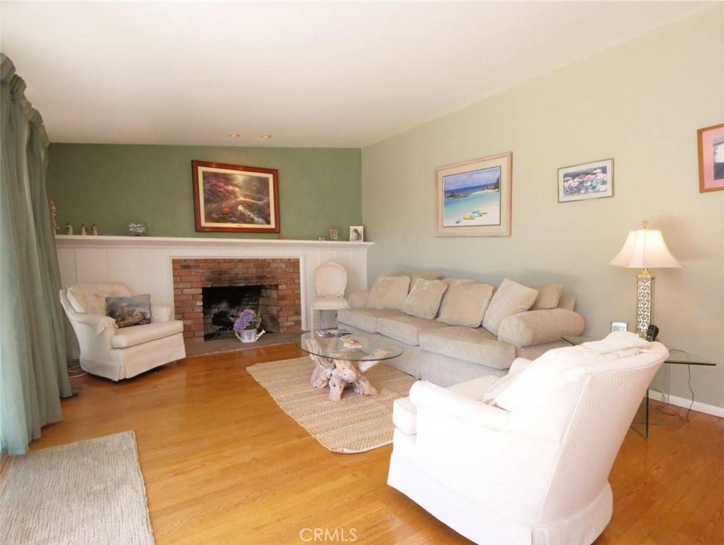 Rancho Palos Verdes, CA 90275,27056 Shorewood RD