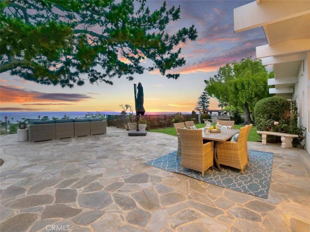 Rancho Palos Verdes, CA 90275,28503 Rothrock DR